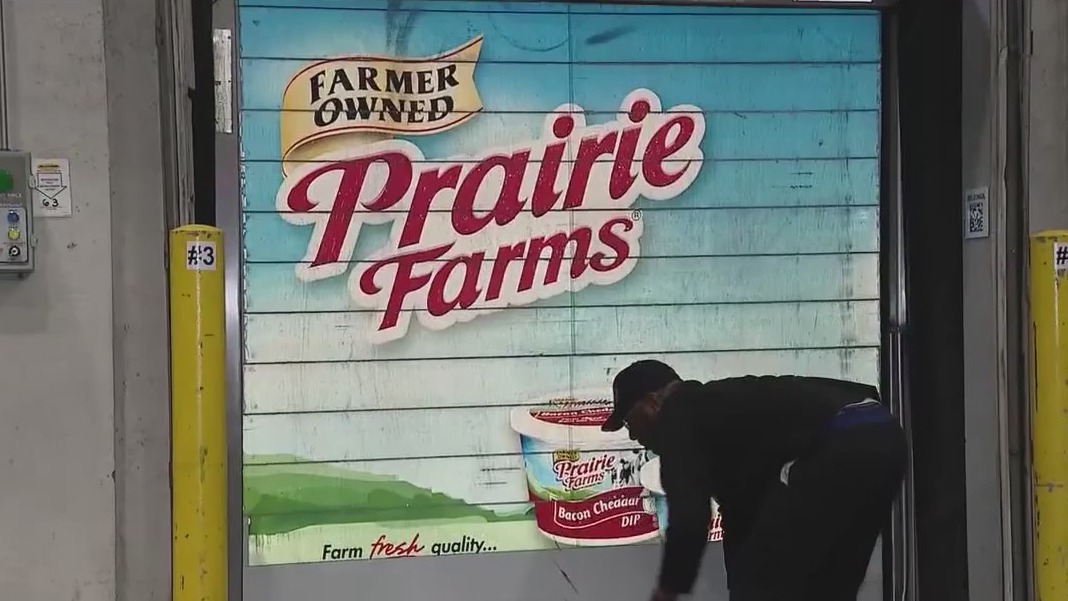 Huge milk donation made to the Greater Chicago Food Depository