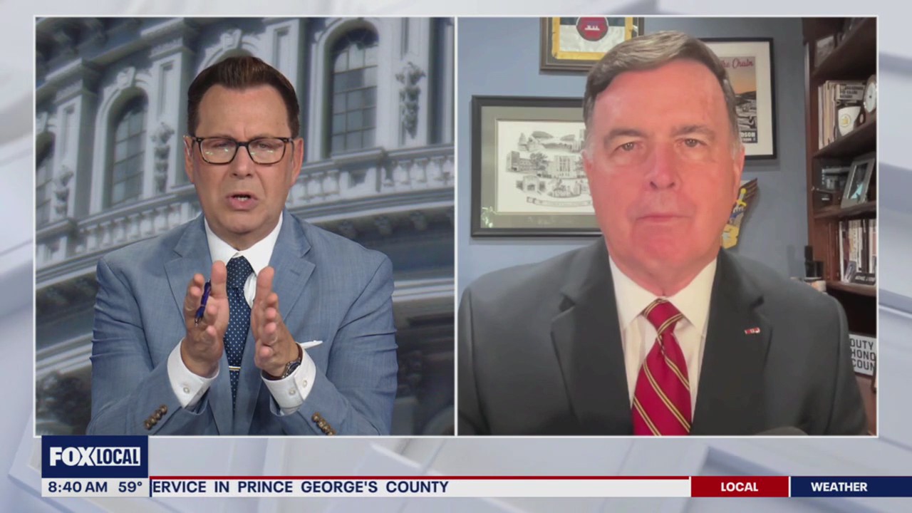 Dozens of journalists walk out of Pentagon amid new media rules