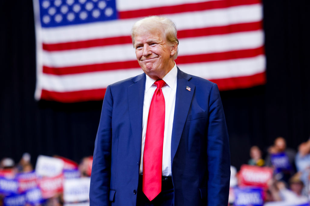 Trump headed to Woodside, rally in Palo Alto