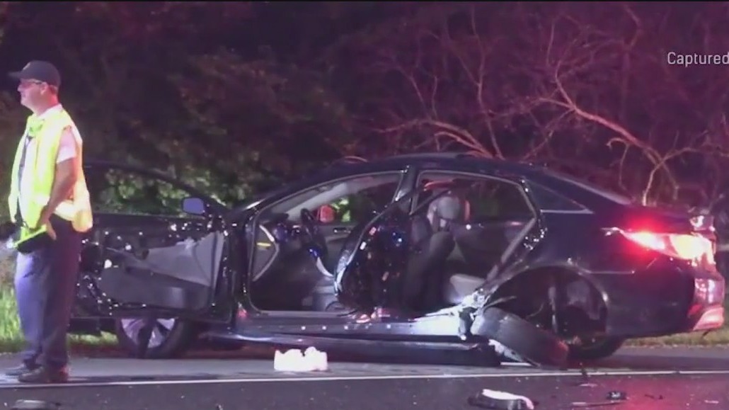 Cook County I-57 crash leaves 1 dead, lanes closed, police say
