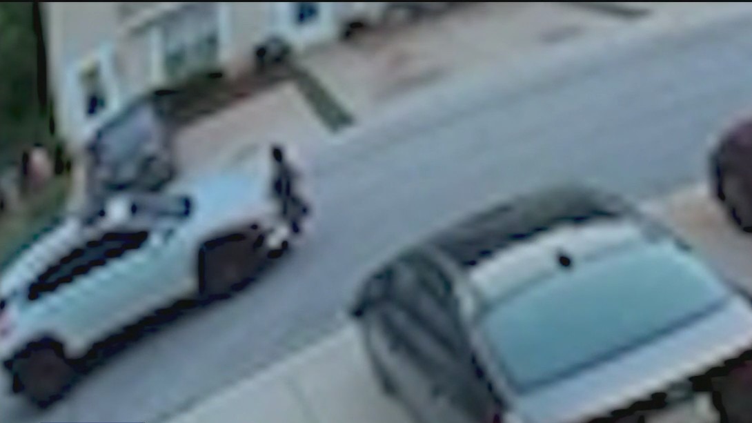 Driver hits young girl and takes off