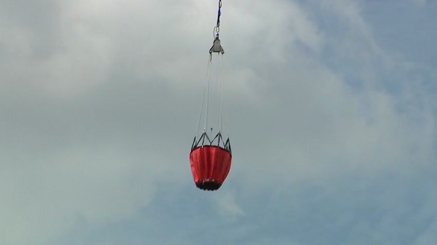 How does a ‘Bambi Bucket’ work?