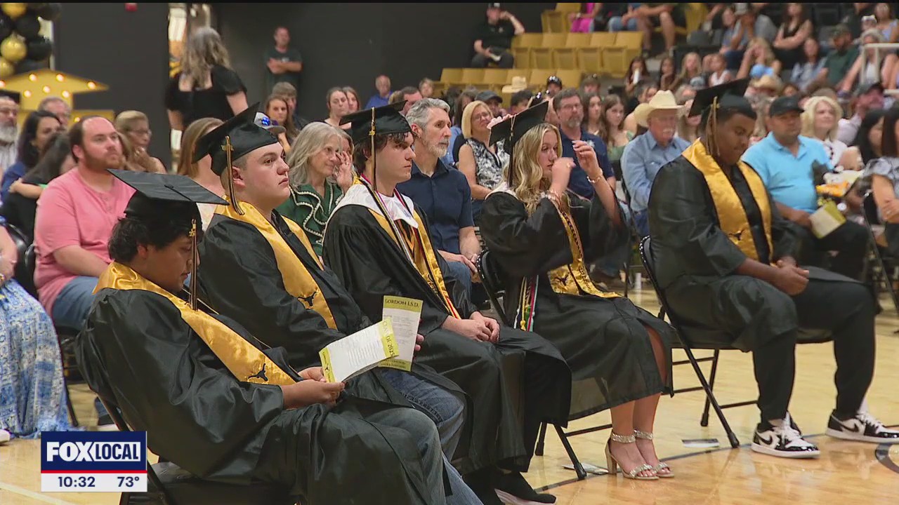 Gordon ISD seniors graduate despite tornado damage