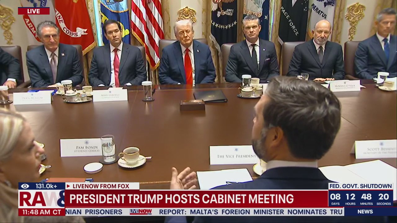 Trump holds cabinet meeting after Gaza peace deal