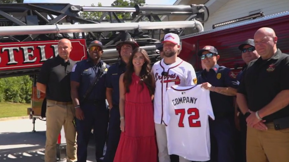 A.J. Minter visits Austell firefighters