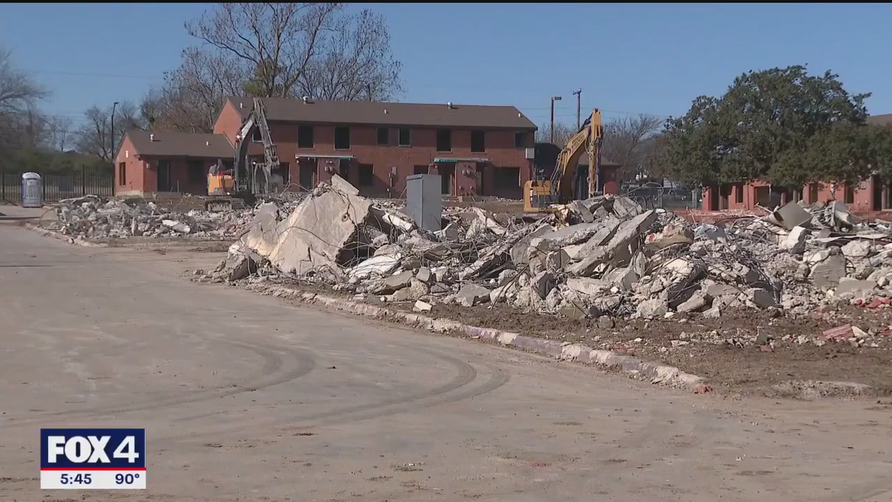 Fort Worth’s Stop Six neighborhood honors late coach