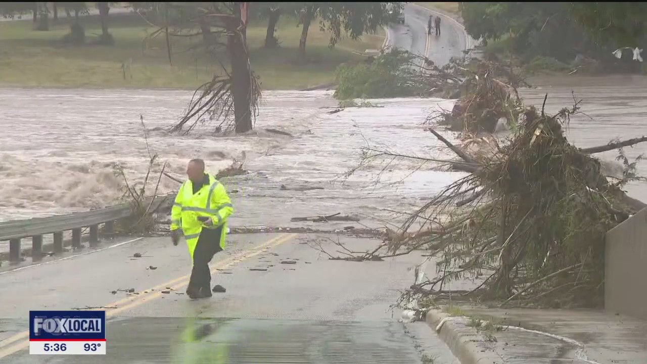 More flood warnings hamper Central Texas searches