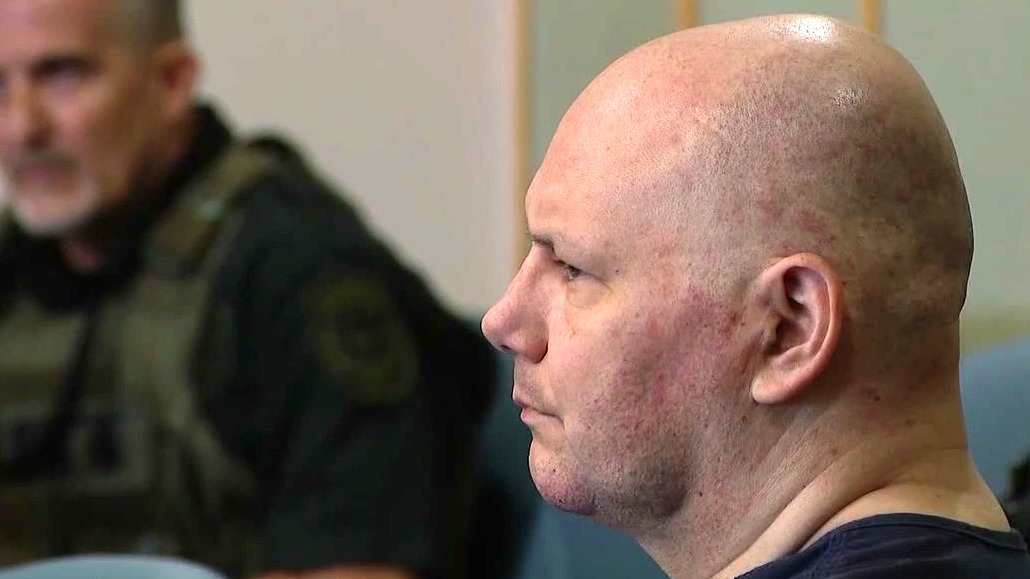 Former Orange County deputy seeks bond in wife’s killing case