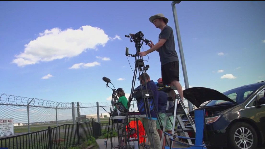 Live stream from MSP airport has aviation enthusiasts flying high