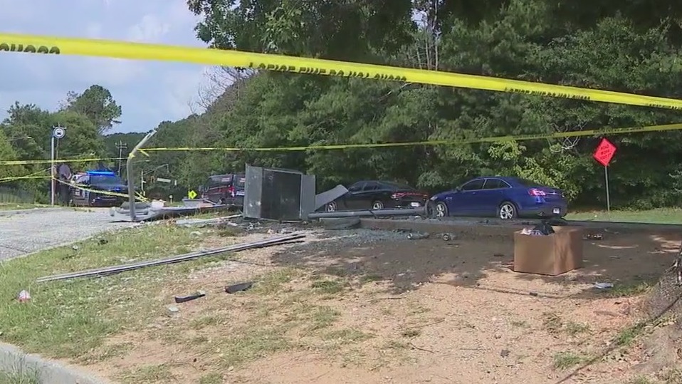 Another body found near crime scene on MLK Drive, Lynhurst