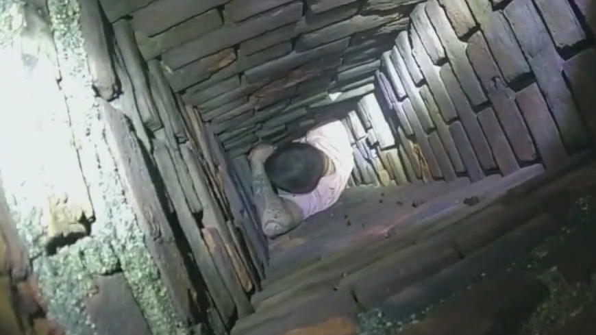 Would-be burglar gets stuck in chimney trying to escape Massachusetts home