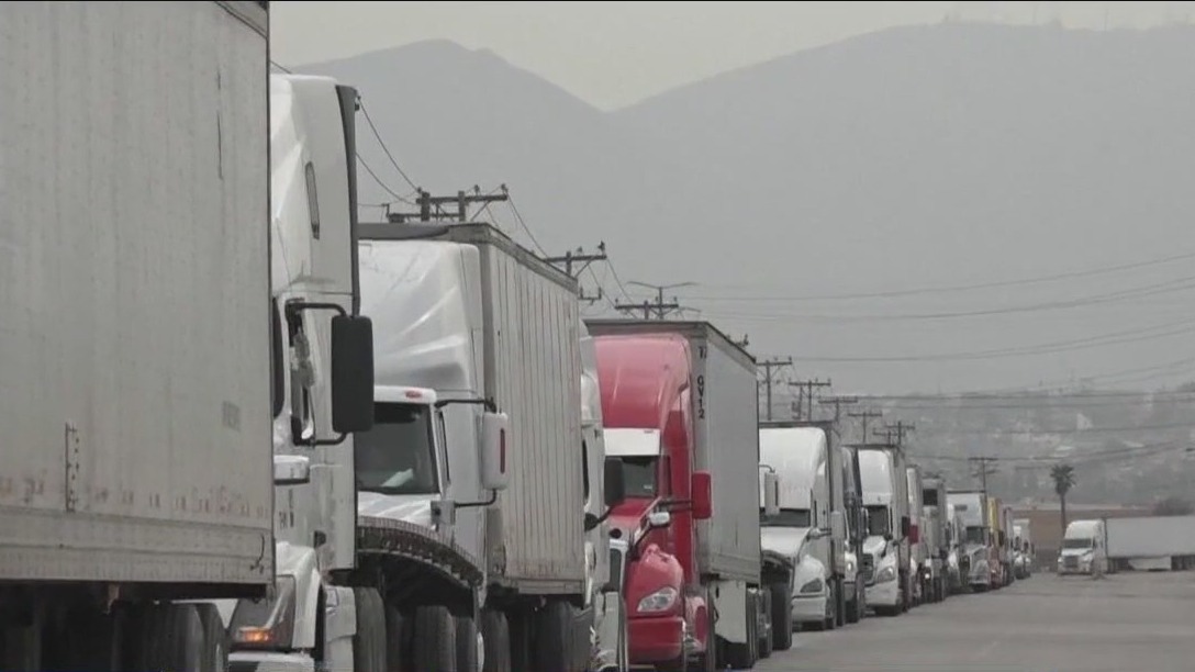 Trump pauses certain Canada, Mexico tariffs