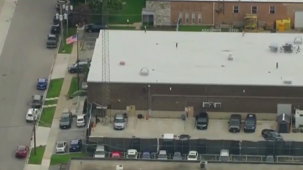 Lawsuit targets 'inhumane' conditions at Broadview ICE facility