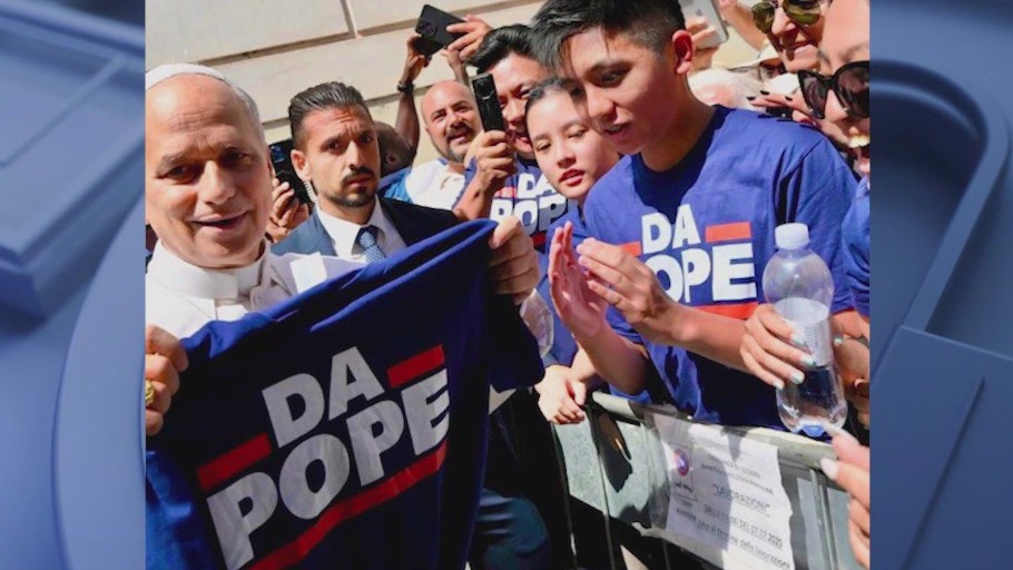 Chicago family describes Pope Leo XIV accepting 'Da Pope' shirt
