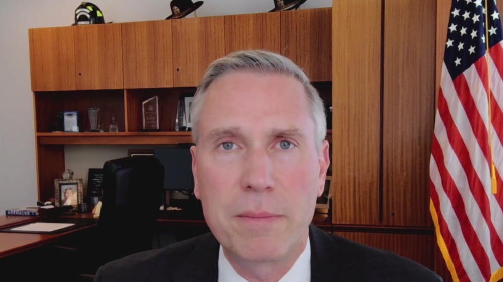 Illinois treasurer launches $50 million loan program to aid unpaid federal workers during government shutdown