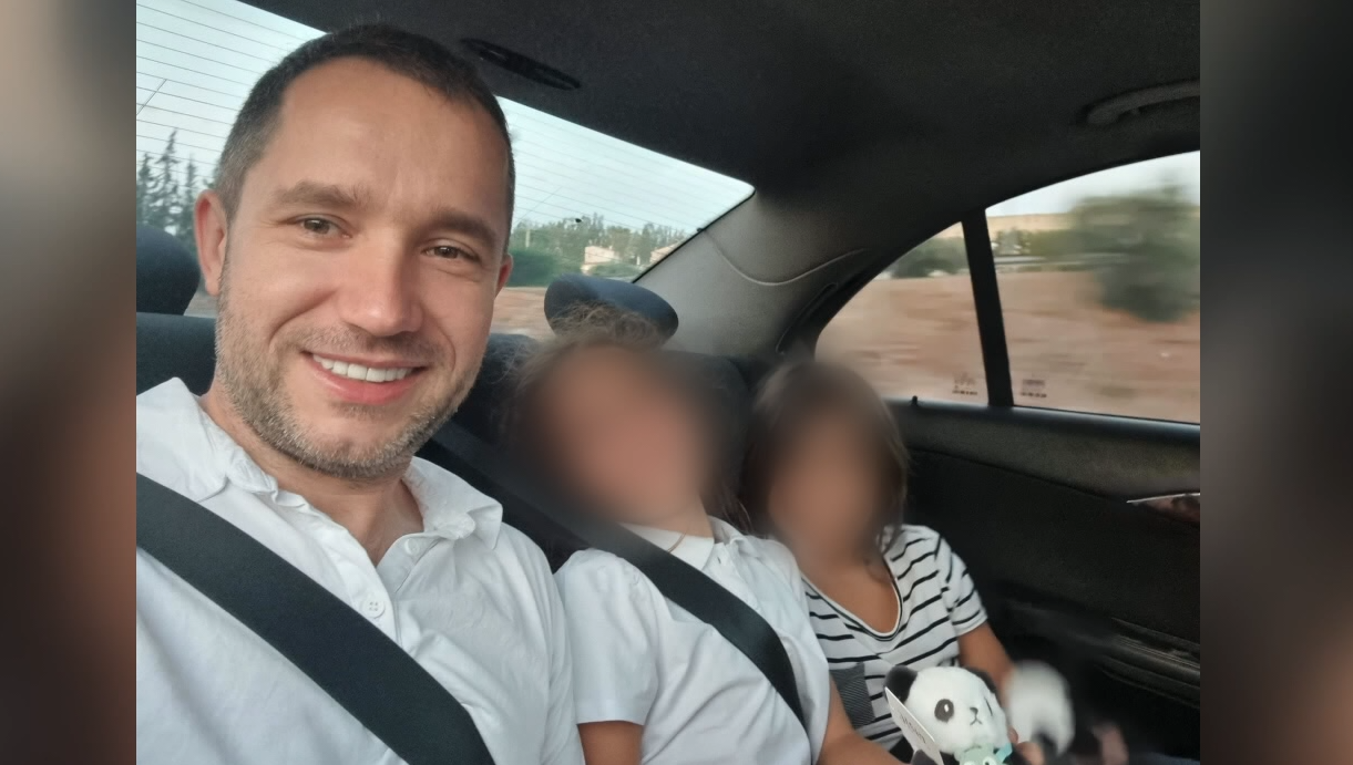 El profesor de UC Berkeley disparó fatalmente mientras estaba en Grecia para visitar a los niños