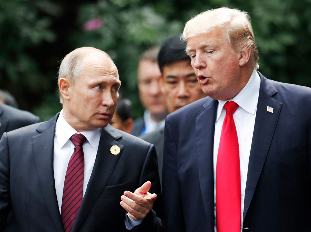 Trump, Congress raise sanction threats against Russia