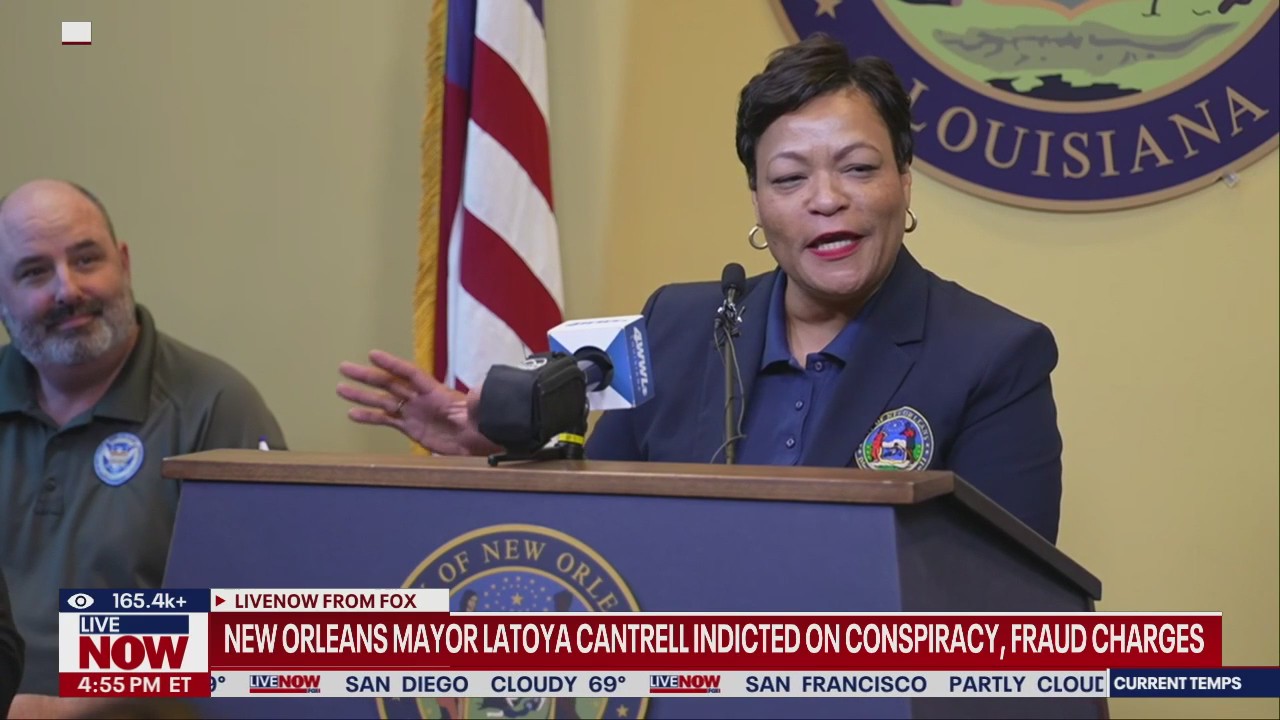 New Orleans mayor pleads not guilty to corruption charges