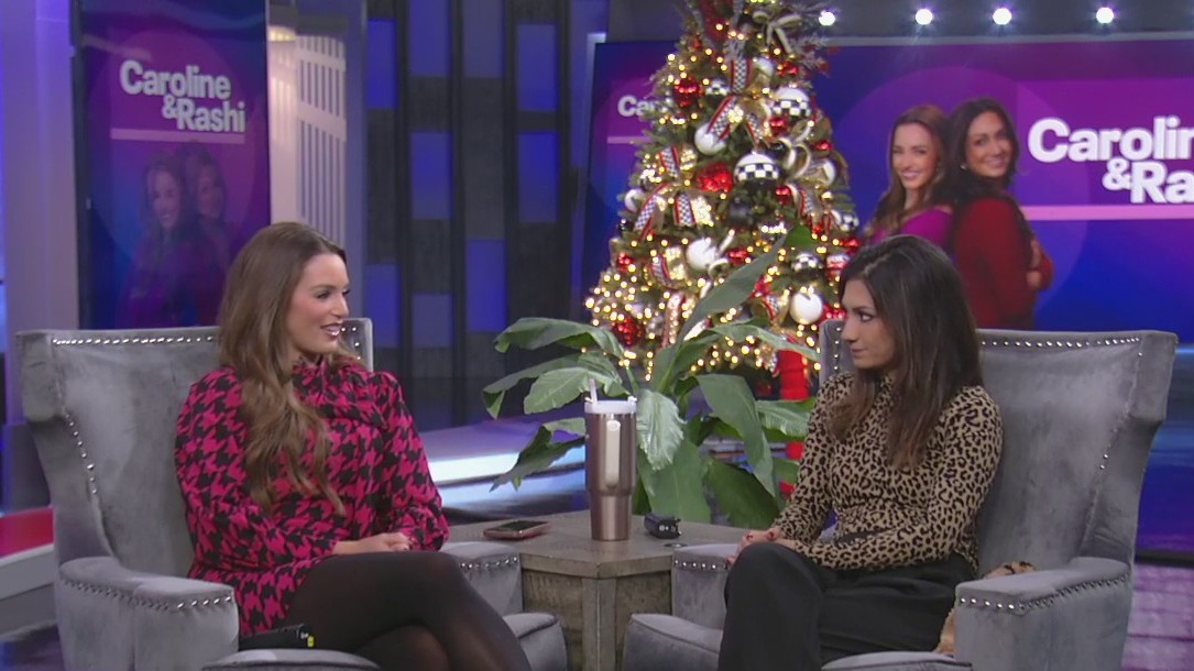 Vacationing while dating and how much to pay for pic with Santa