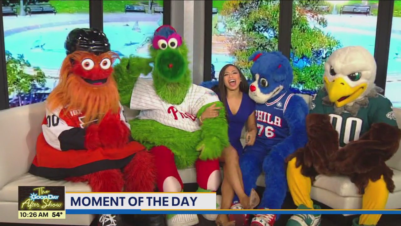 MOMENT OF THE DAY: Mascot Party!