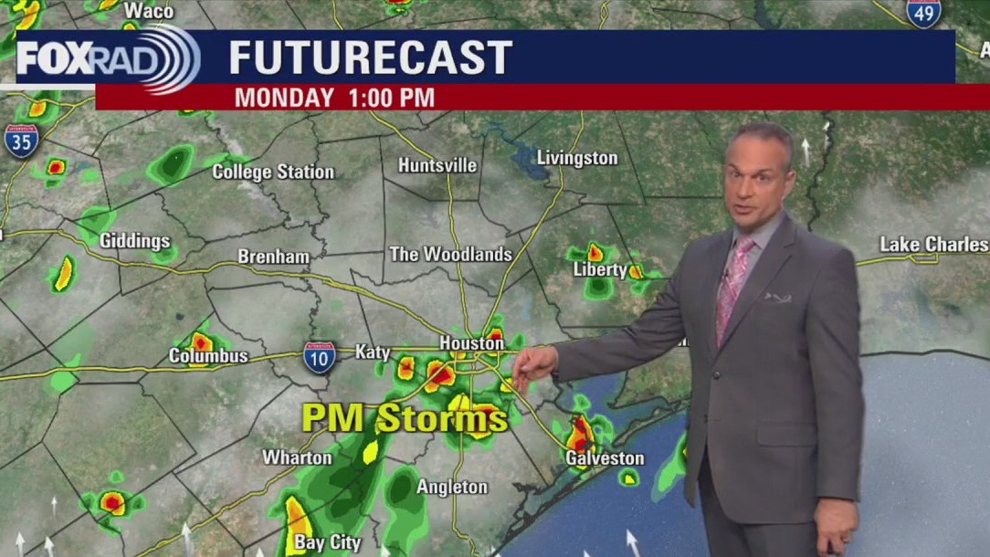 Houston weather: Muggy, some storms expected for Monday