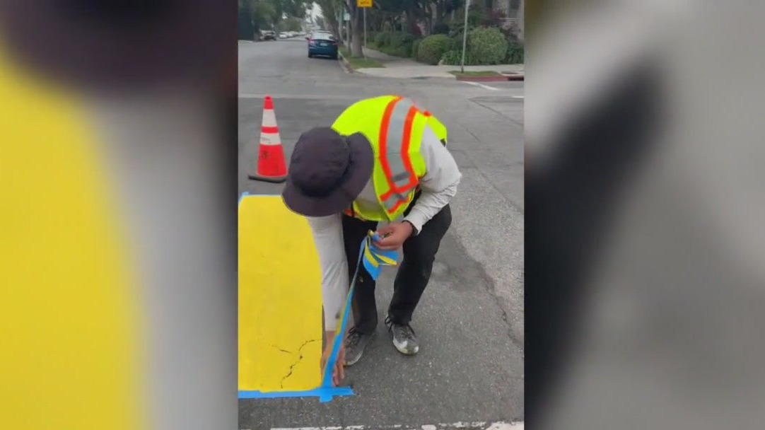Fed up LA residents paint their own crosswalks
