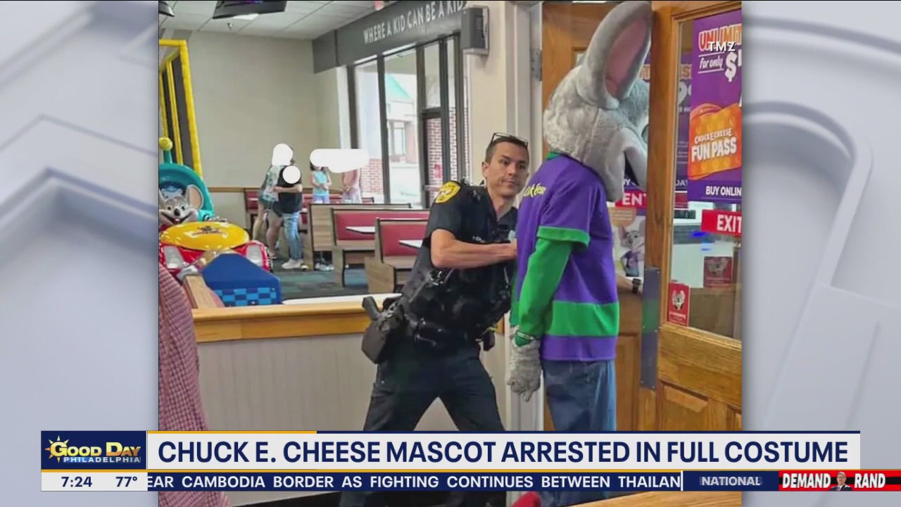 Chuck E. Cheese mascot arrested in full costume for credit card fraud