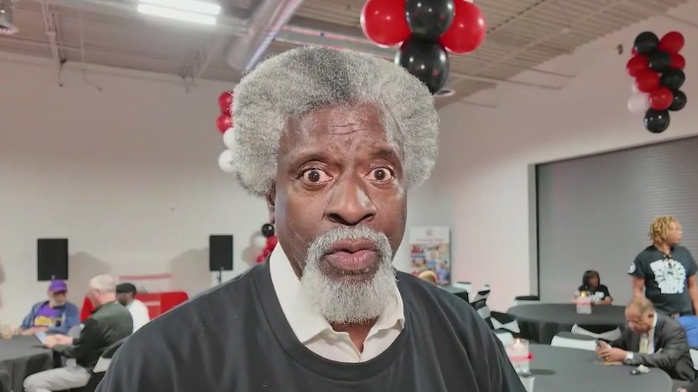 Hosea Helps kicks off holiday campaign in metro Atlanta