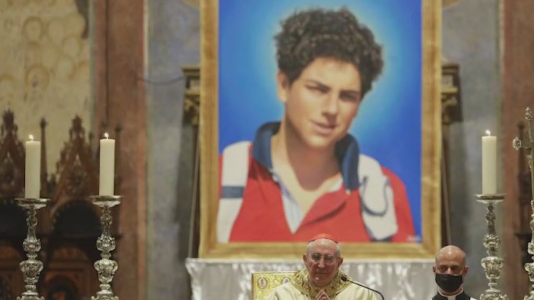 Pope approves canonization of 15-year-old