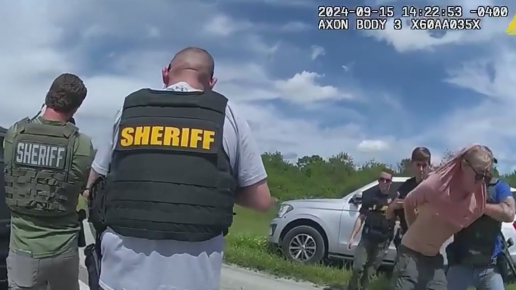 Moški, obsojen poskusa atentata na Trumpa, se je poskušal ubiti v sodni dvorani