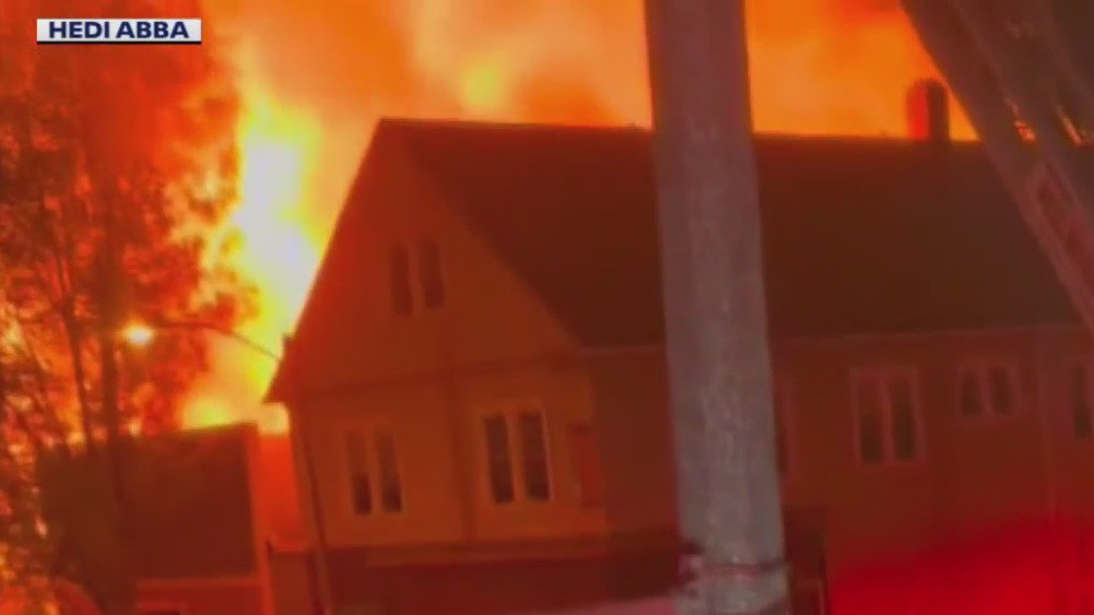 Milwaukee arson; 7 homes damaged, firefighter hurt