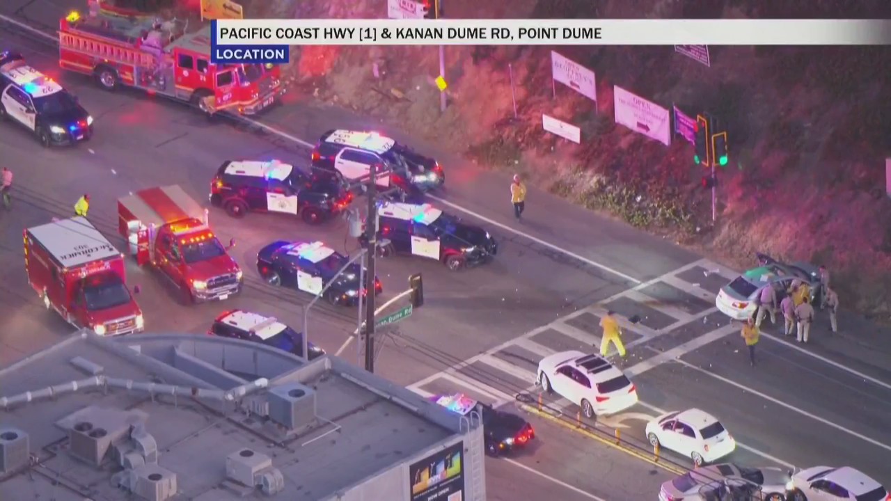 3 kids injured after carjacking suspect crashes | FOX 11 Los Angeles