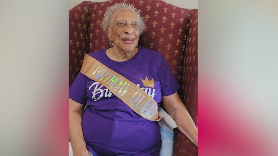 Atlanta woman celebrates 104 birthday