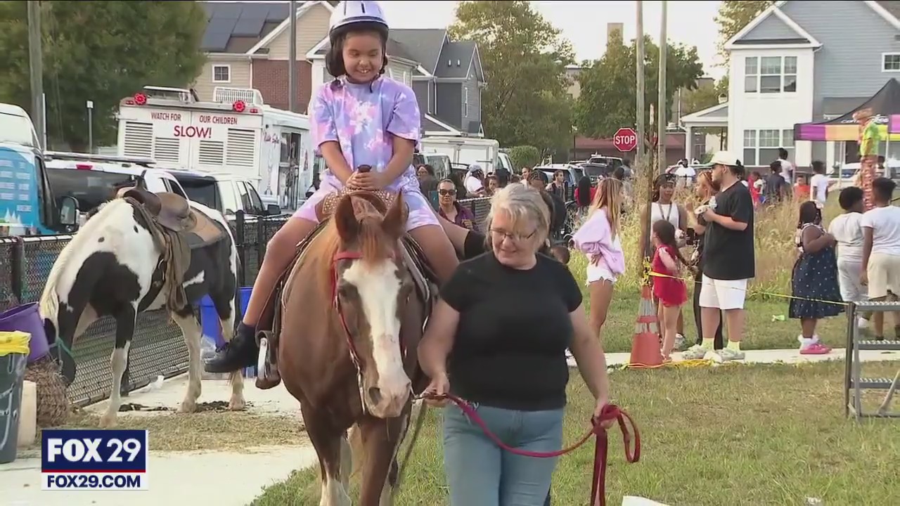 Camden County police hold Metro Fun Night to bond with community