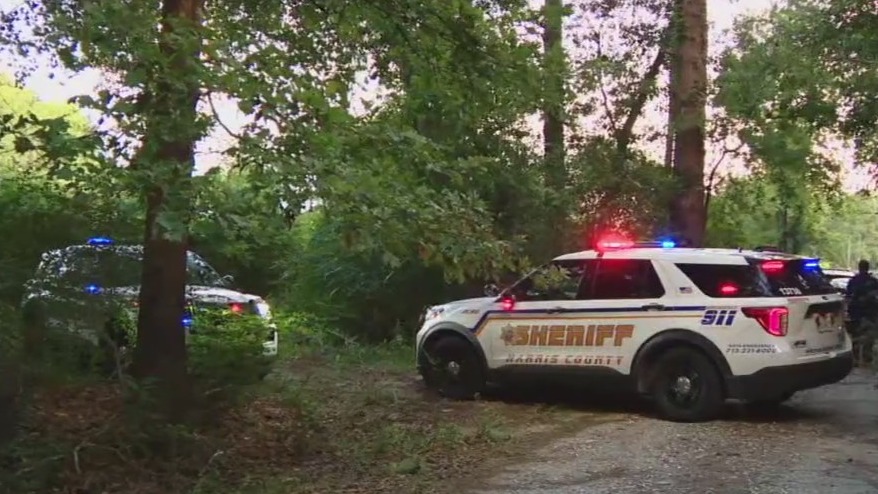 East Harris County: Man shot and killed, woman injured