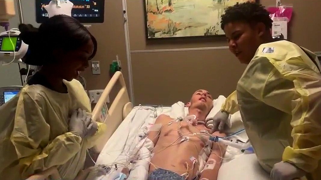 Florida teen’s family finds hope after nearly five weeks in ICU following crash